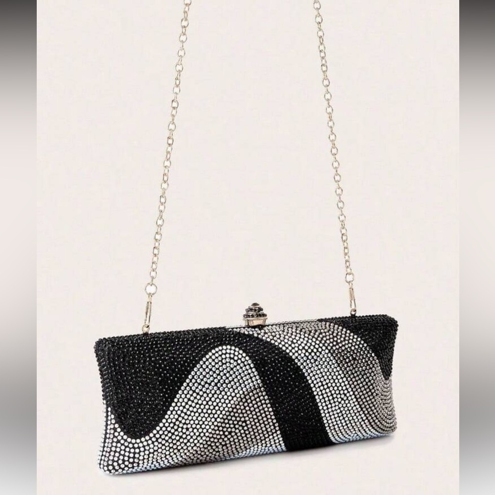 Black and Silver Crystal Evening Clutch - Picture 4 of 7